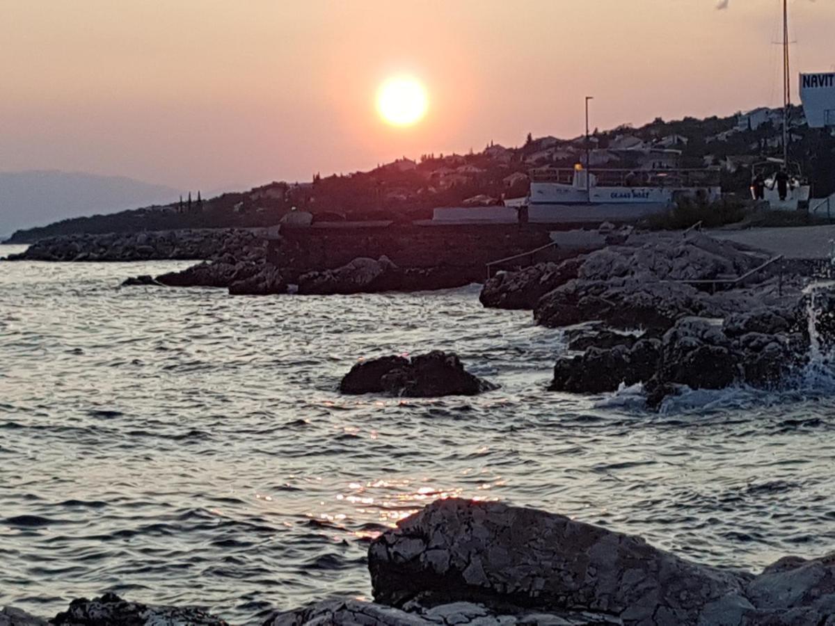Apartma Irena Novi Vinodolski Esterno foto