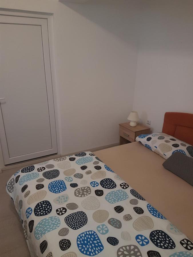 Apartma Irena Novi Vinodolski Esterno foto